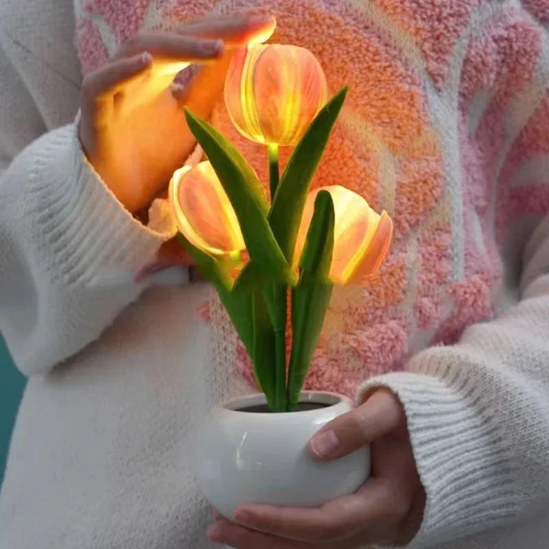 Monroe Tulip Lamp™